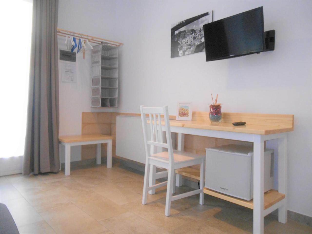 Large Double or Twin Room