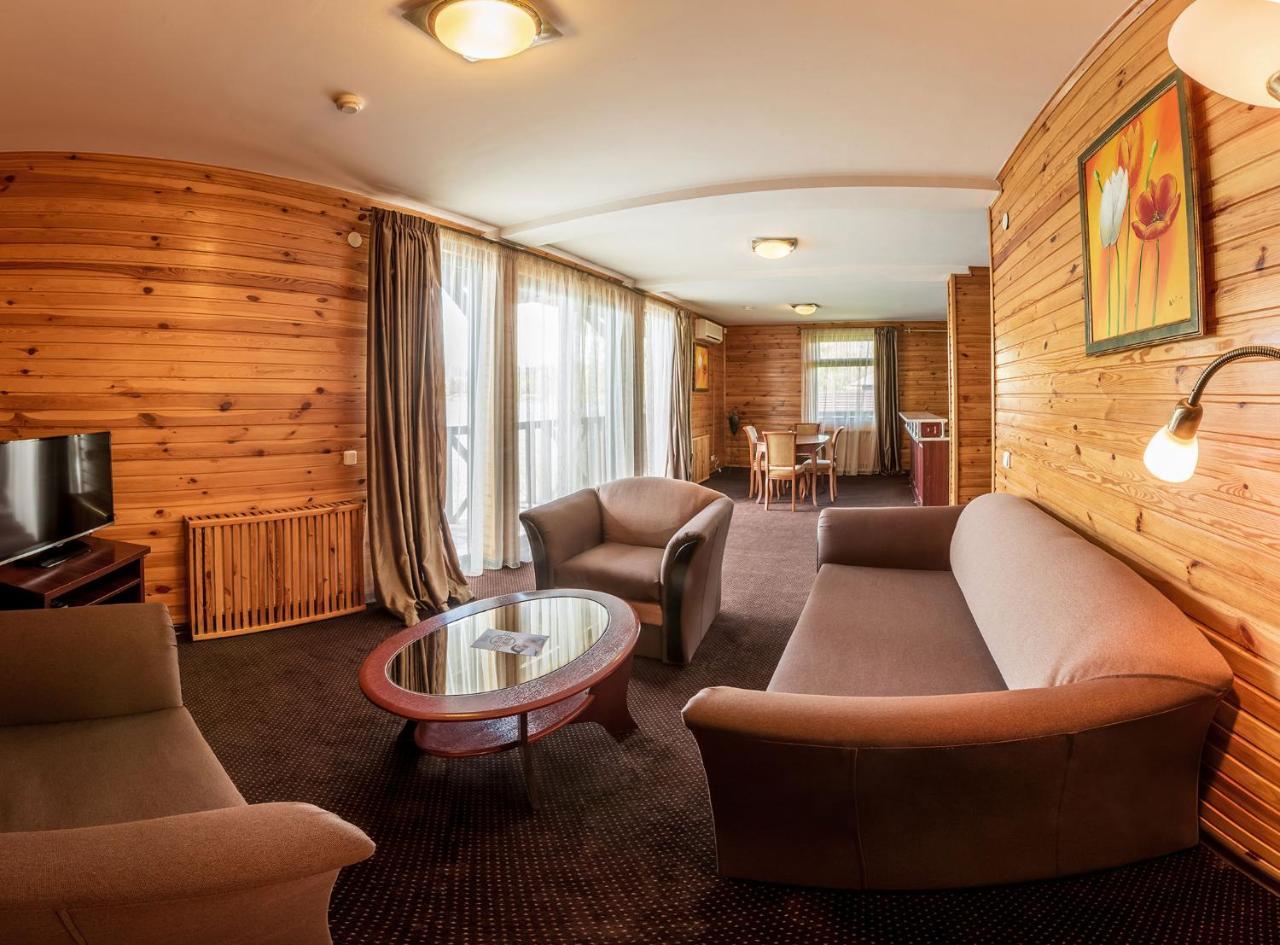 Economy Apartment - Water Front
