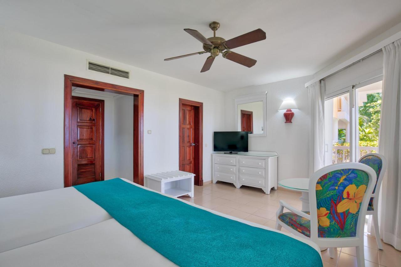 Habitación Doble Superior con vistas al mar (2 adultos)