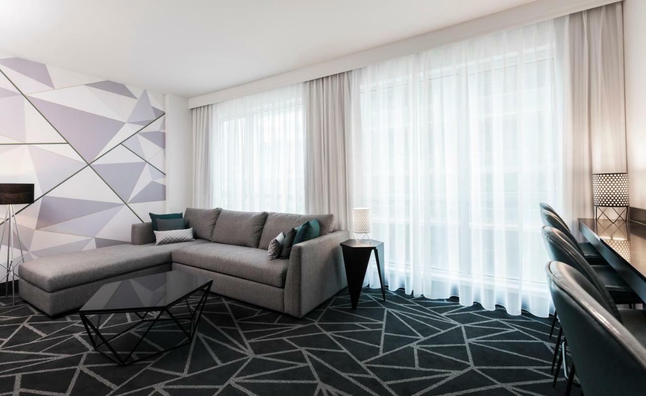 Junior Suite,1393596119:JPEG