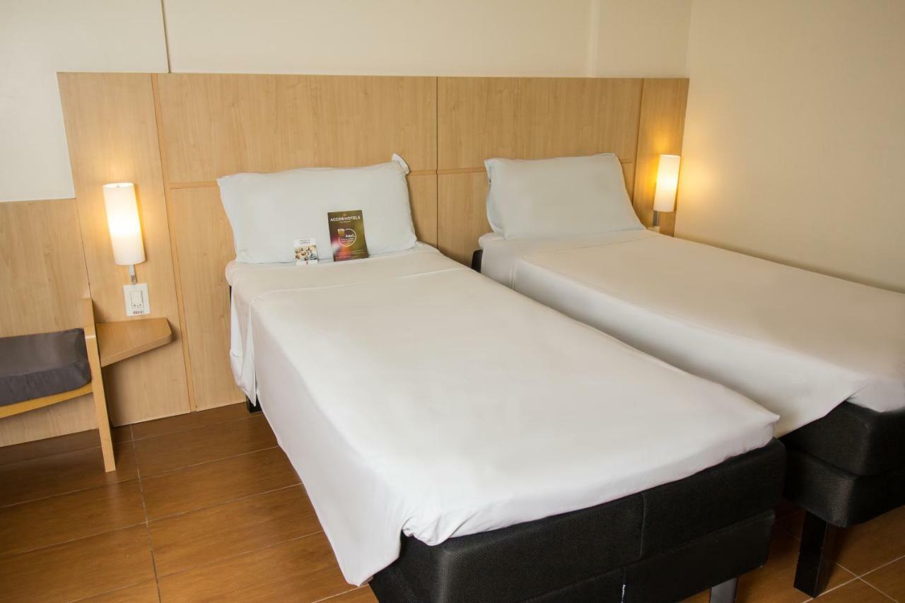 Quarto Twin Standard