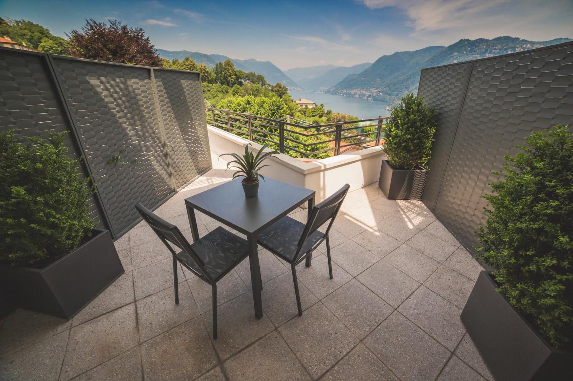 Deluxe Double Room Terrace Lake View