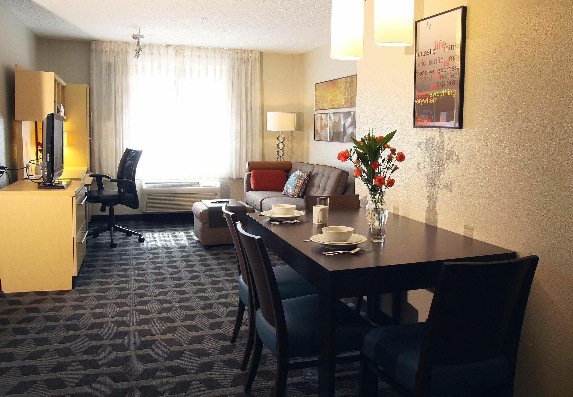 Two-Bedroom Suite
