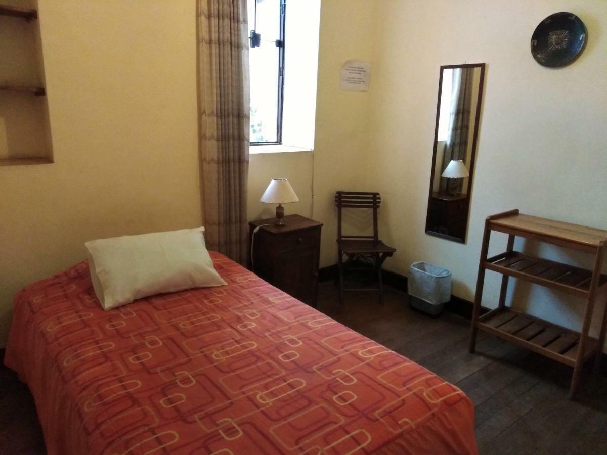 Habitación Individual Económica