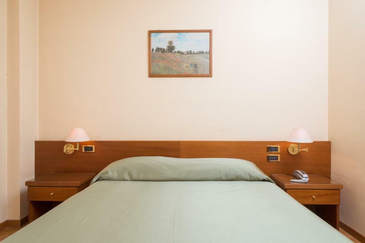 Standard Double Room,835334555:JPEG