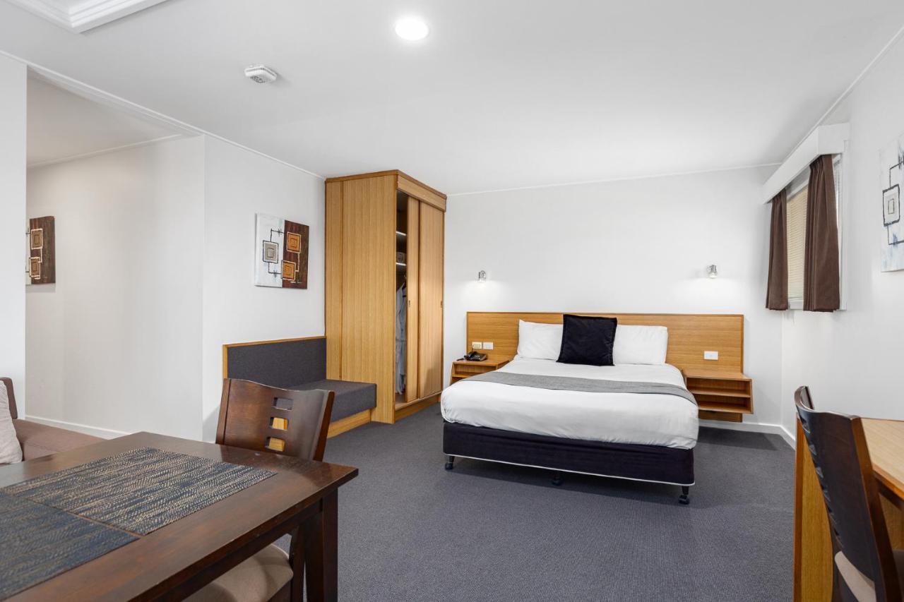 Premier King Suite