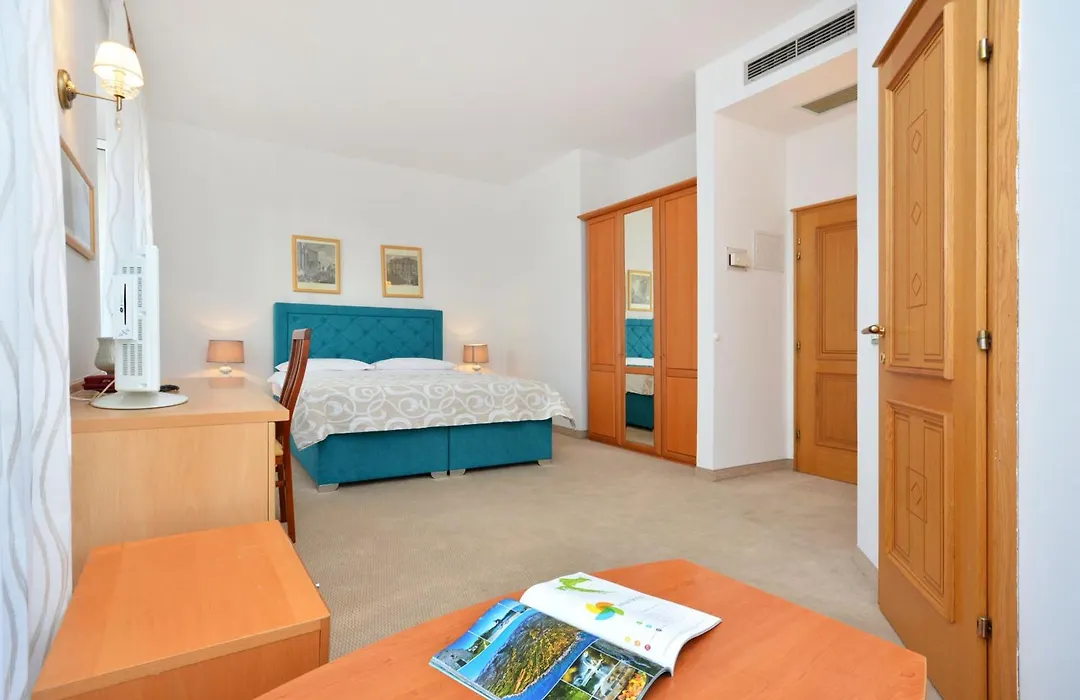 Hotel Adriana-1