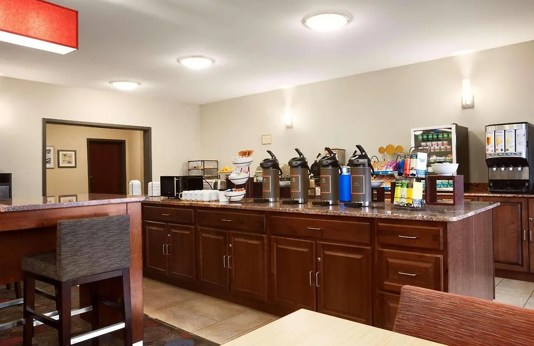 Country Inn & Suites By Radisson, Dearborn, Mi-1
