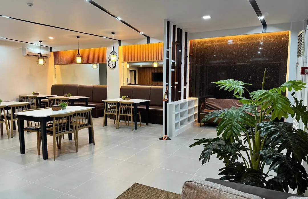 Ariano'S Inn-1