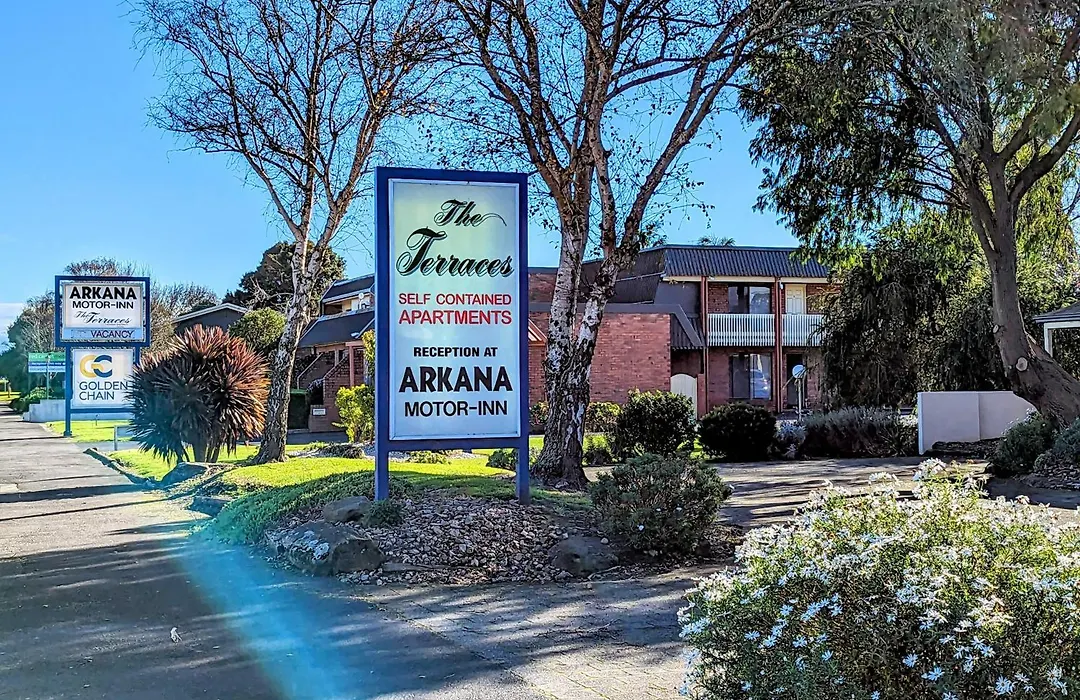 Arkana Motor Inn & Terrace Apartments-1