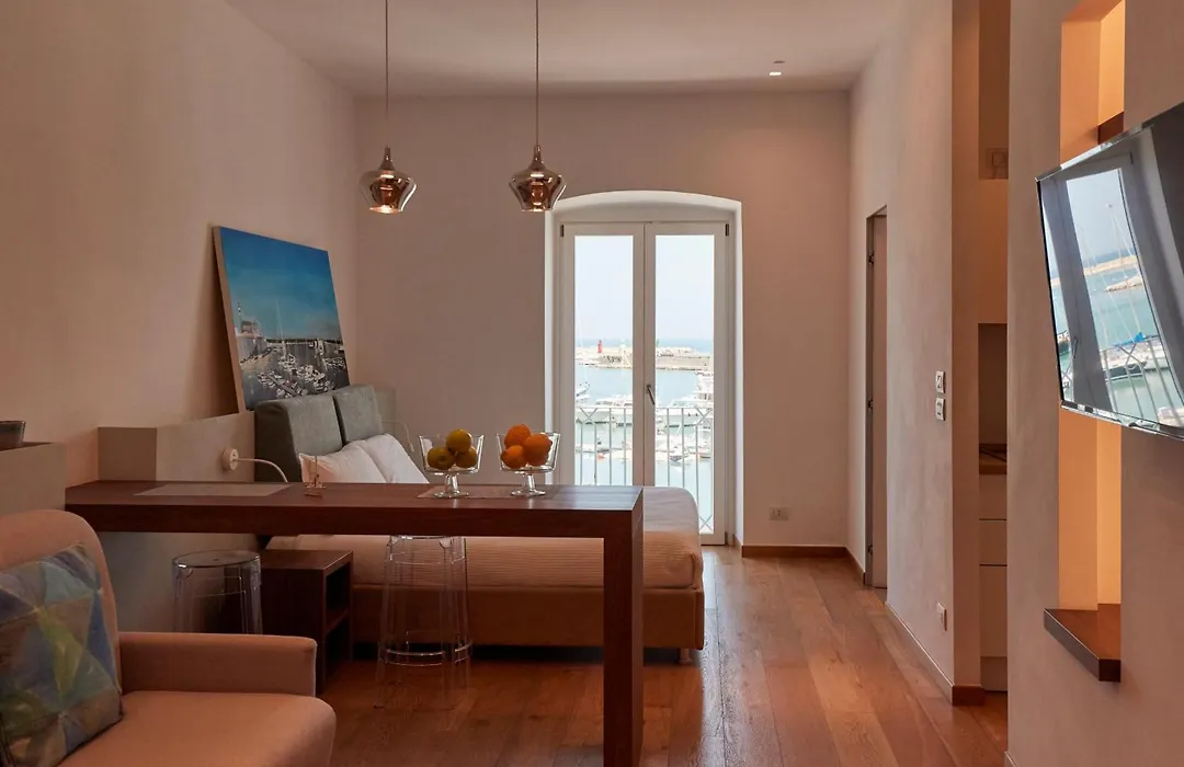 B&B Suite Home Trani-1