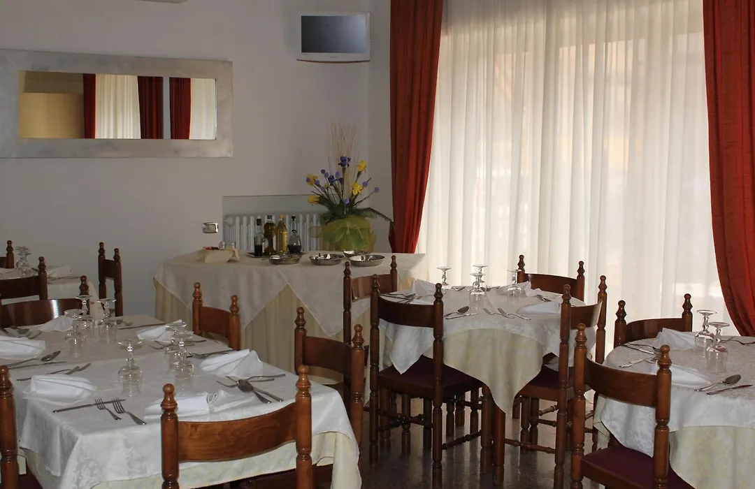 Hotel Solaris-1