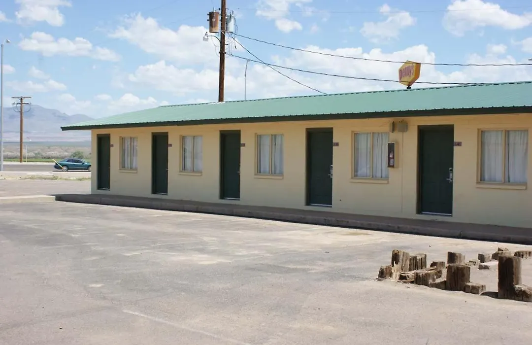 Hwy Express Inn And Suites-1