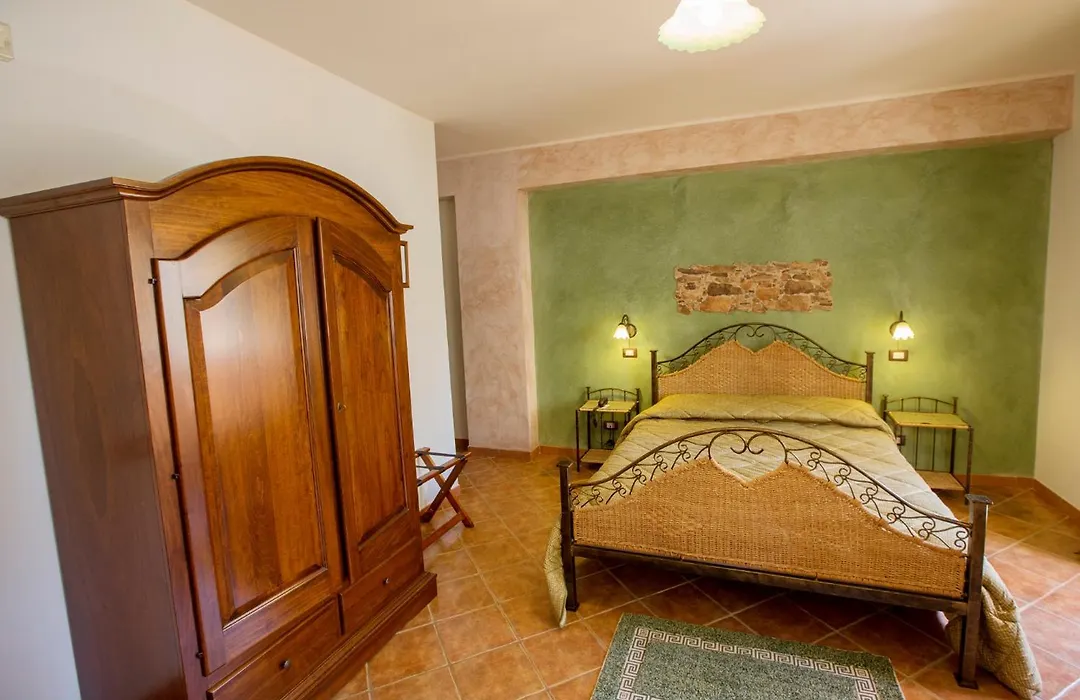 Sikania Suite-1