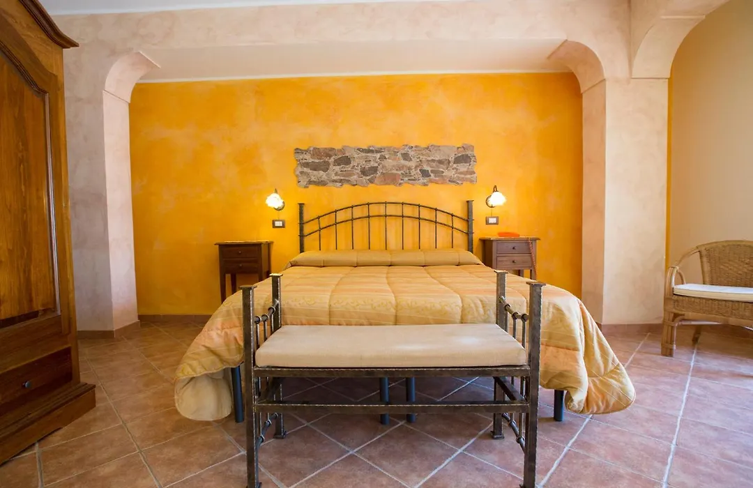 Sikania Suite-1