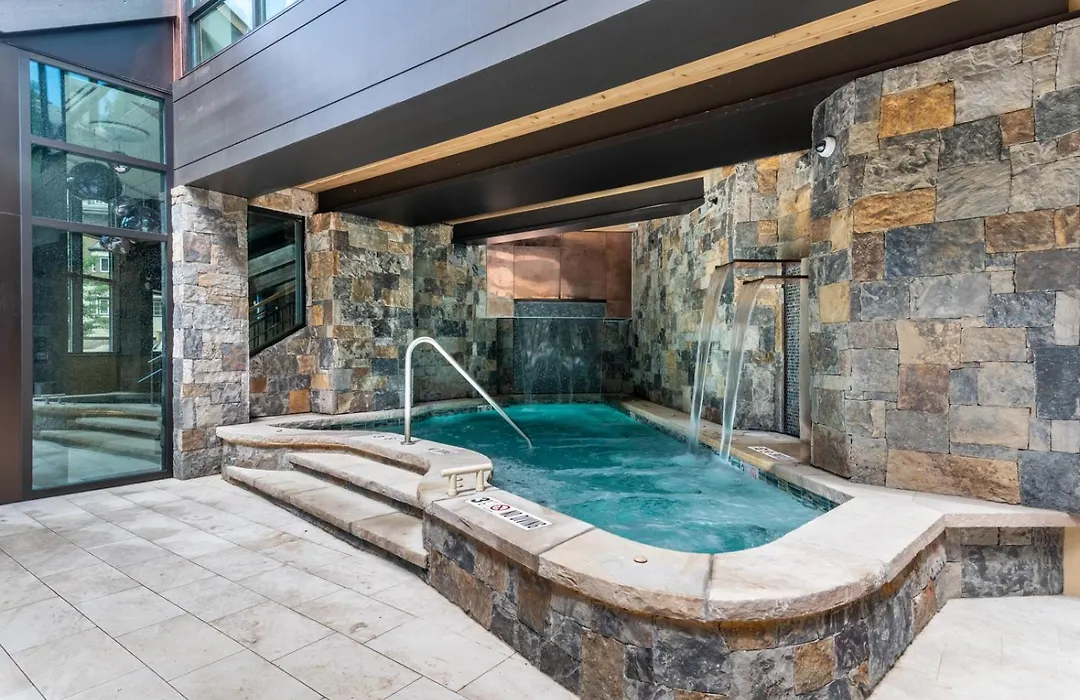 Park Plaza Beaver Creek-1