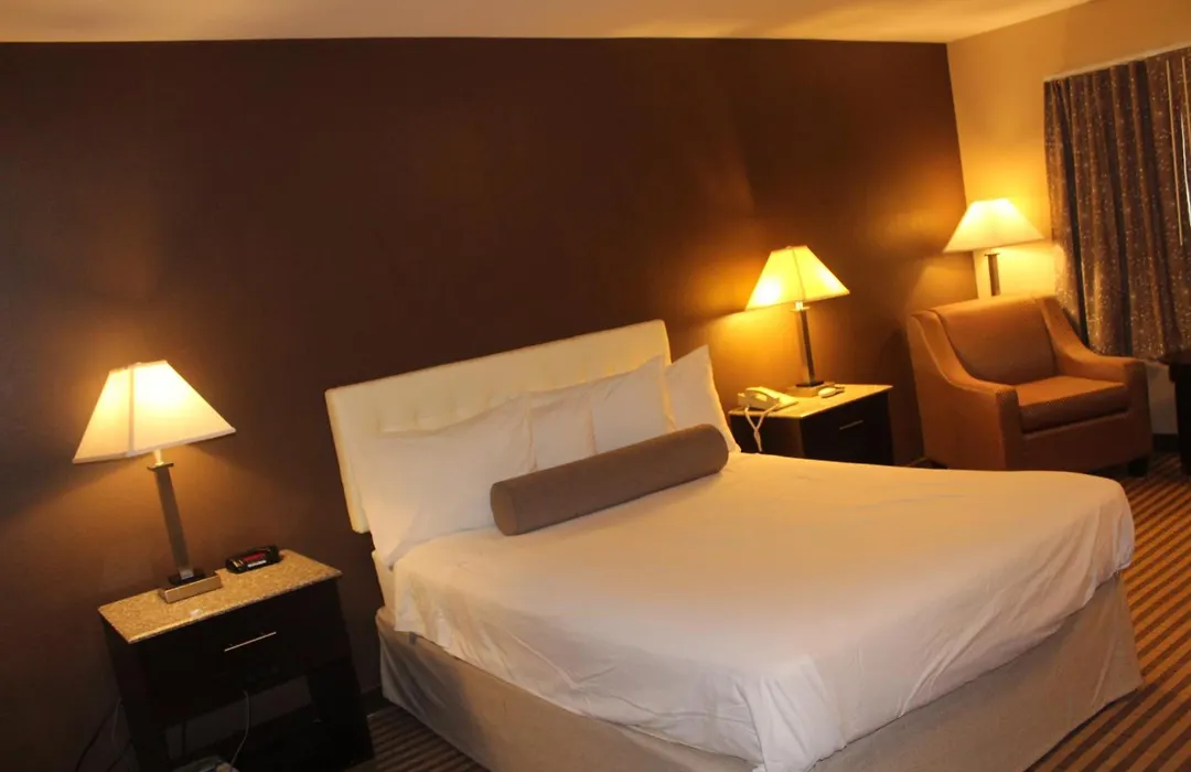 Travelodge By Wyndham Bellmawr-1
