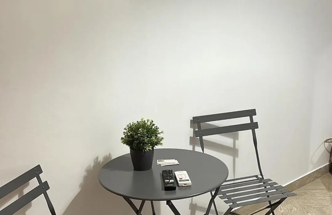 Ginevra Rooms-1