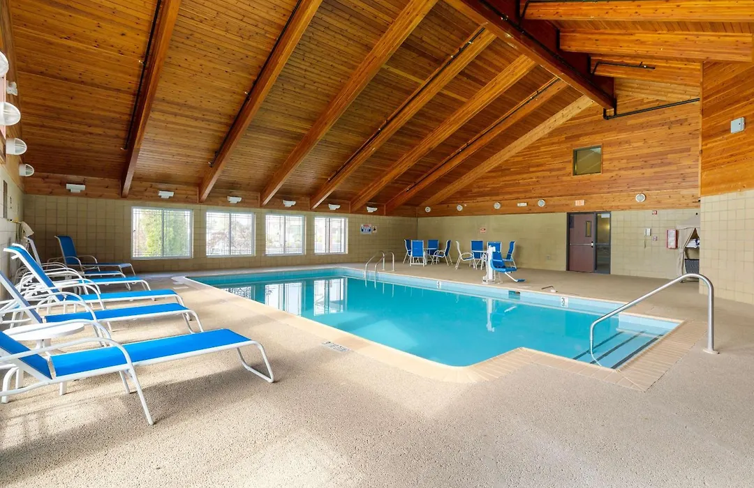 Comfort Inn & Suites Milford-1