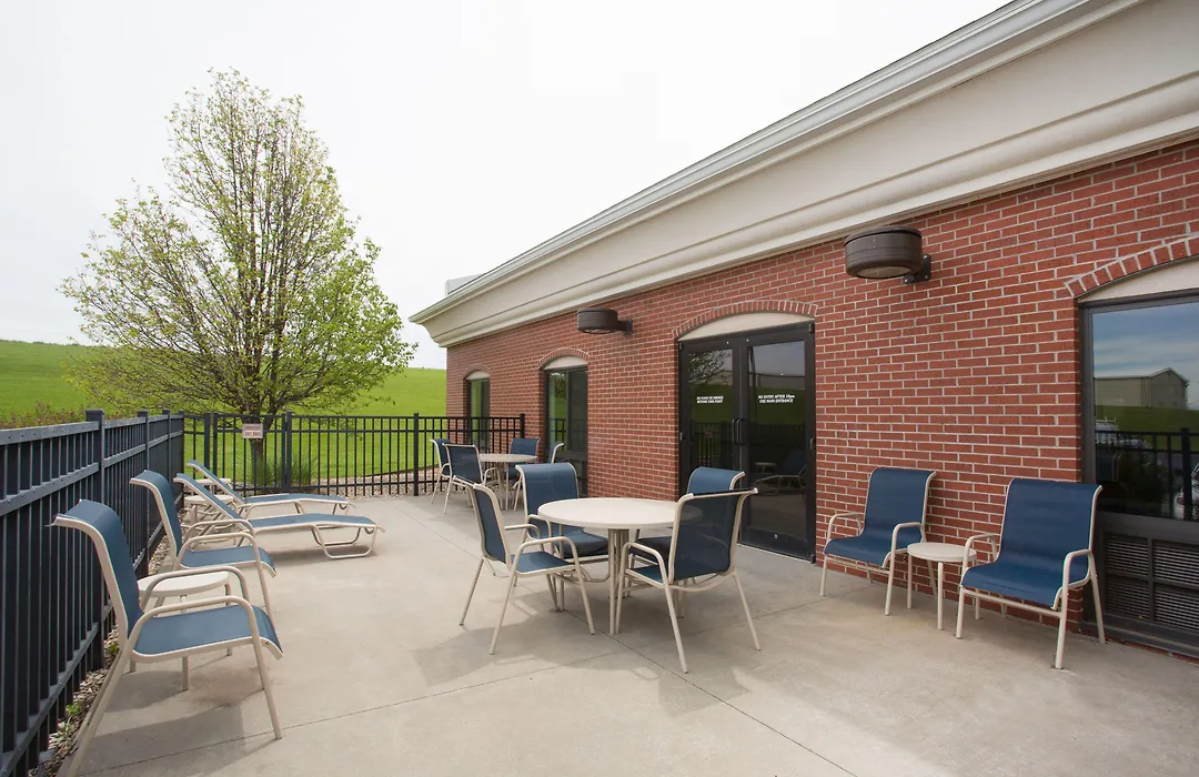 Holiday Inn Express Hotel & Suites Concordia Us 81 By Ihg-1