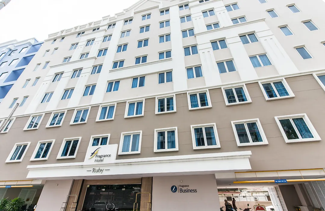 Ibis Budget Singapore Ruby-1