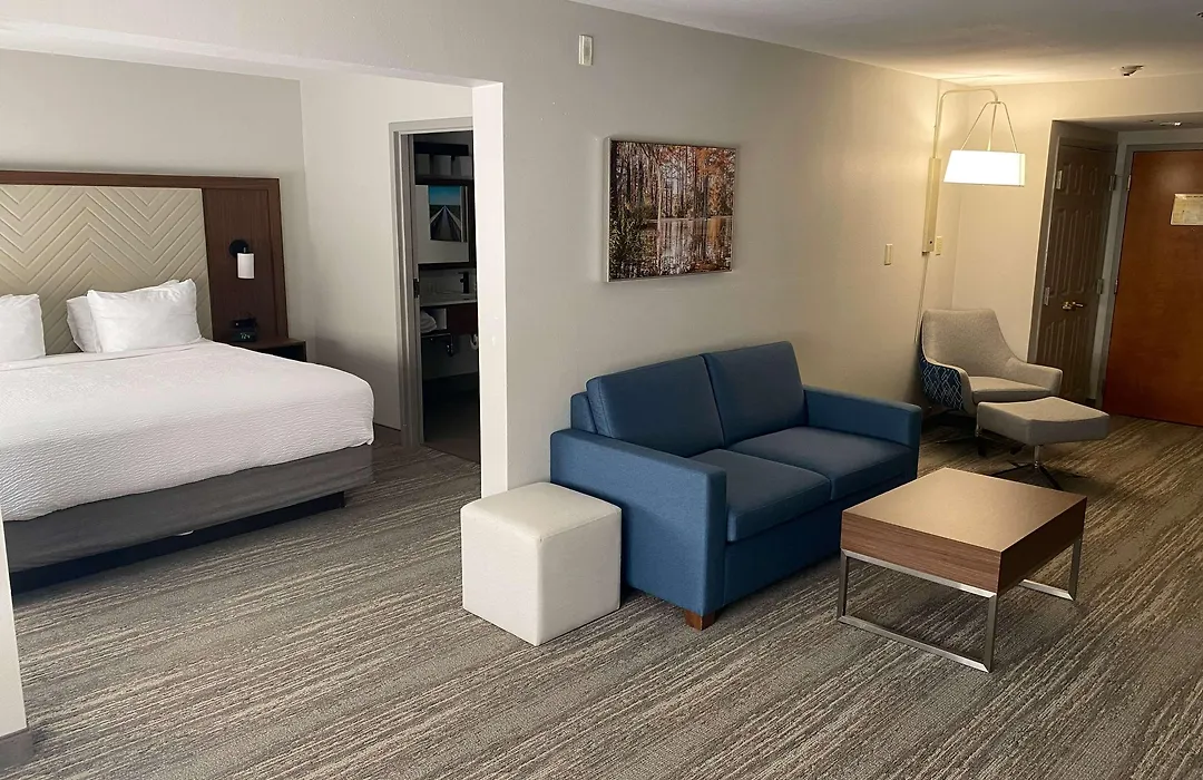 Wingate By Wyndham Lafayette Airport-1