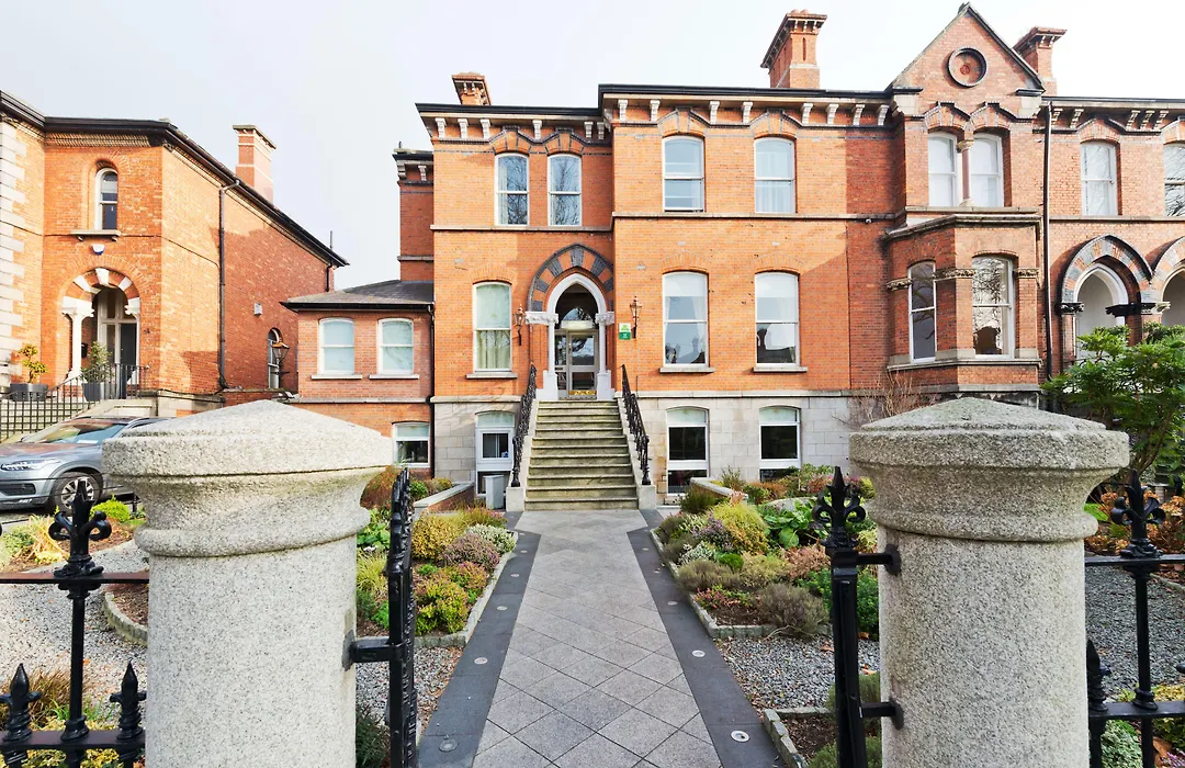 Roxford Lodge Hotel-1