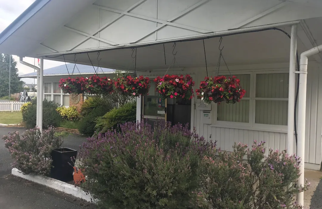 Fairy Springs Motel-1
