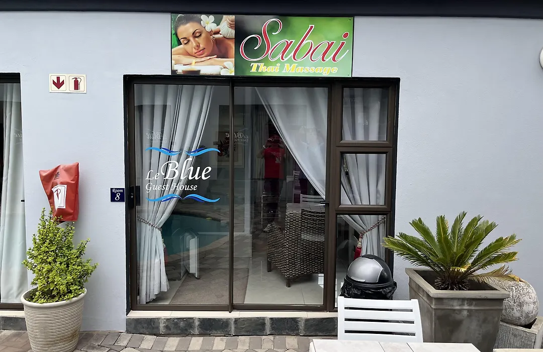 Le Blue Guesthouse-1