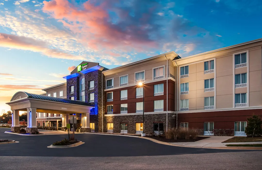 Holiday Inn Express & Suites Lexington Park-California By Ihg-1