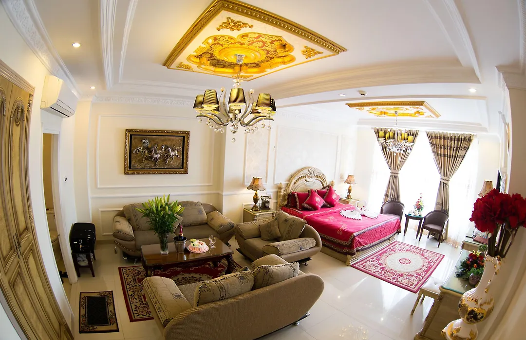 Louis Hotel-1