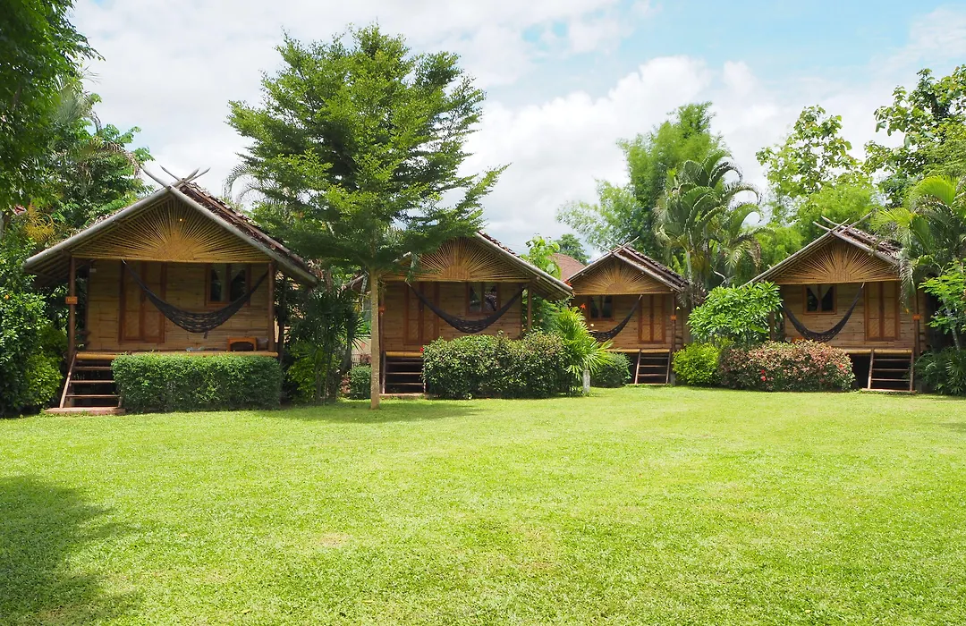 Pai Country Hut-1