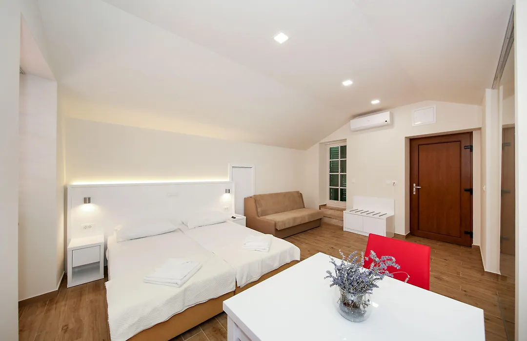 Idassa Atrium Rooms-1