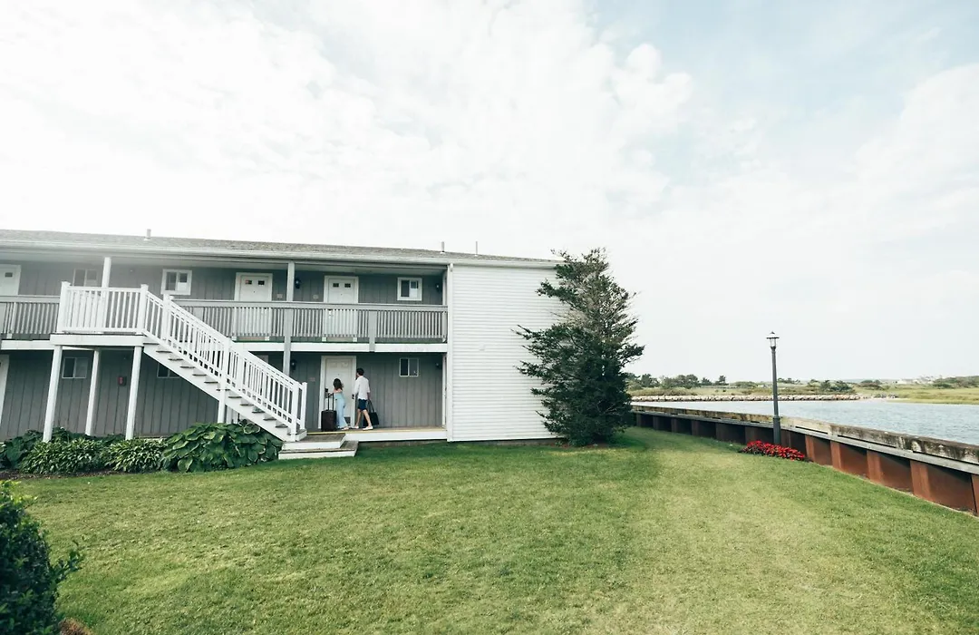 Red Jacket Beach Resort-1