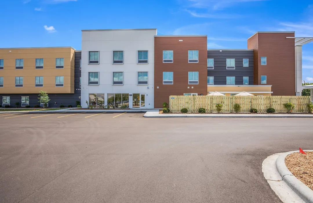 Fairfield Inn & Suites Whitewater-1