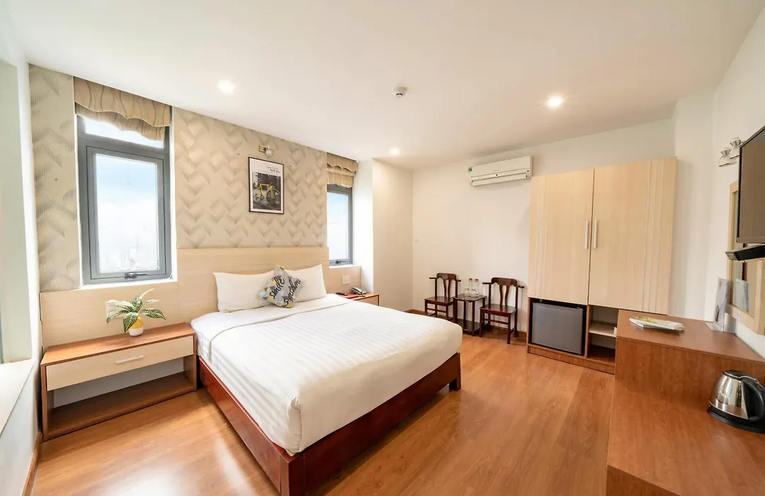 Happy Day Riverside Hotel & Spa Danang-1