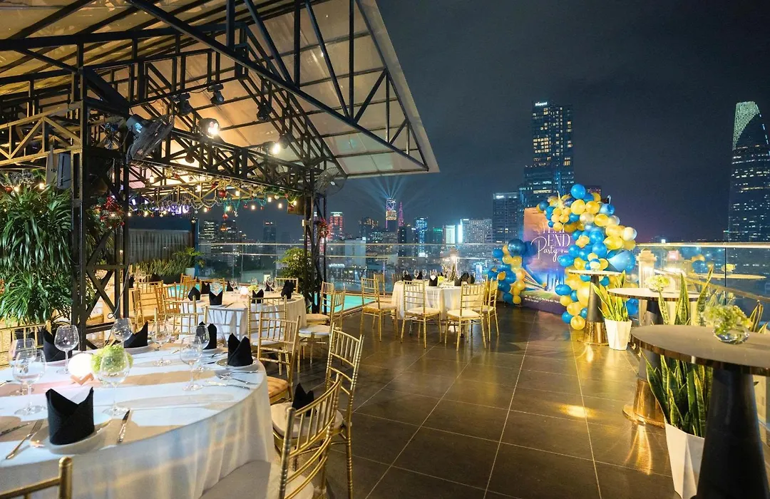 Winsuites Saigon Hotel-1