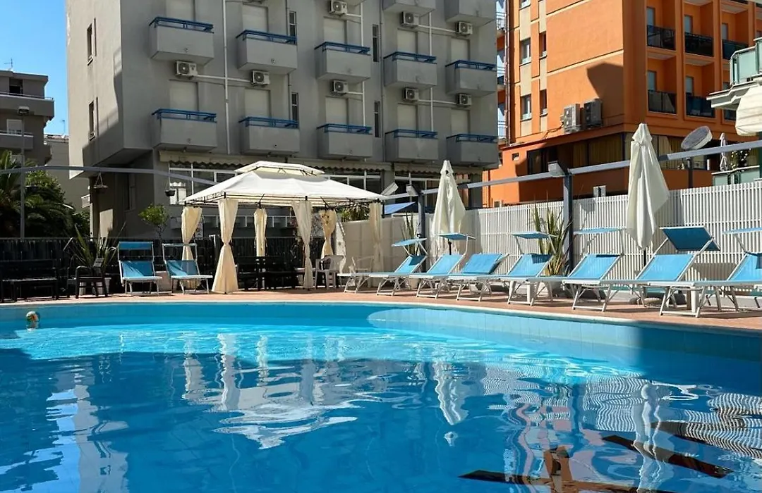 Hotel Marea con Piscina NUOVA GESTIONE-1