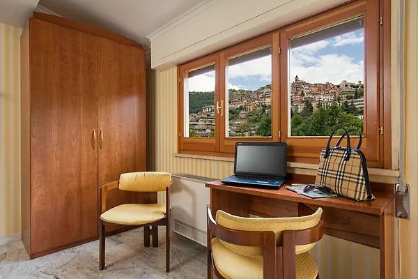 Hotel Tiffany Fiuggi-1