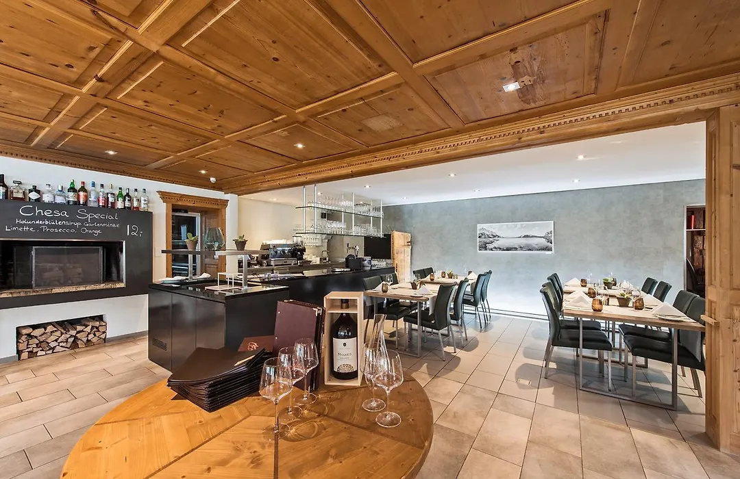 Hotel Restaurant Chesa-1