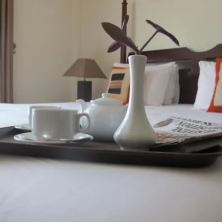 Mackinnon Suites-2