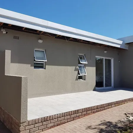 Sharon'S House: Modern Self-Catering Rooms-2