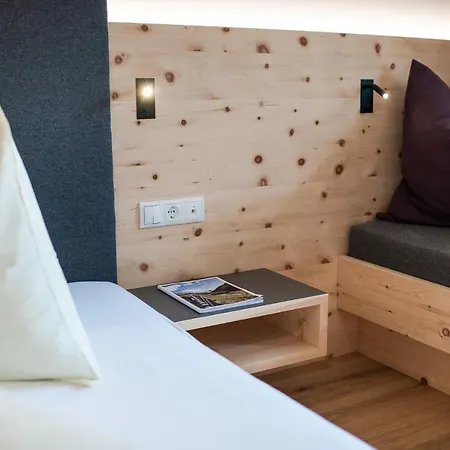 Hotel Am Fels-3