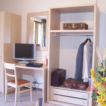 Hotel Ristorante Tre Leoni-2