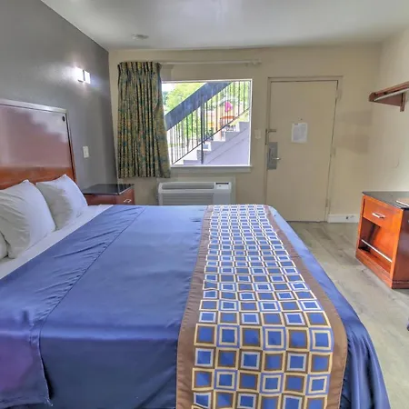 Budget Lodge Churchland-2