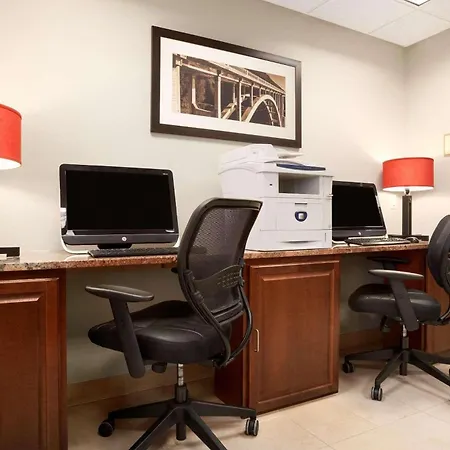 Country Inn & Suites By Radisson, Dearborn, Mi-3