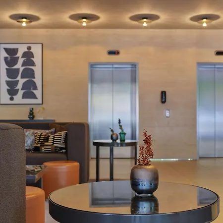 Adina Apartment Hotel Berlin Mitte-3