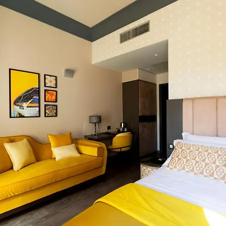 Amadomus Luxury Suites-2