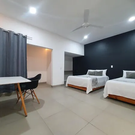 El Hotel-2