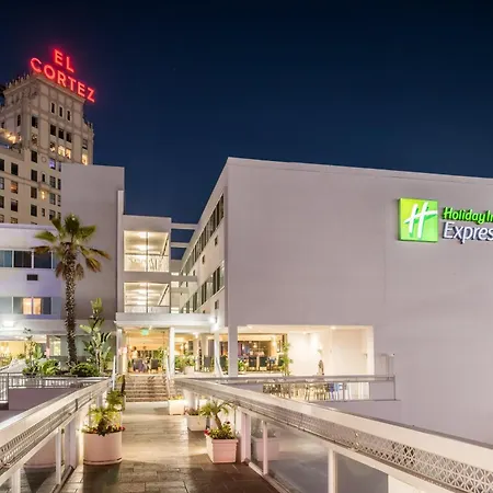 Holiday Inn Express - Downtown San Diego By Ihg-3